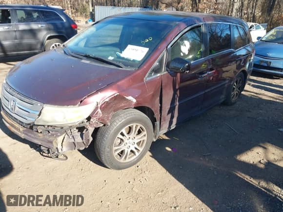 ✅ 2012 Honda Odyssey EX-L • VIN: 5FNRL5H66CB045938 • Lot: 43890726. Listed on IAAI with 240,906 mi. Free auction sales archive from the USA and detailed vehicle history report at DreamBid. Image 6.