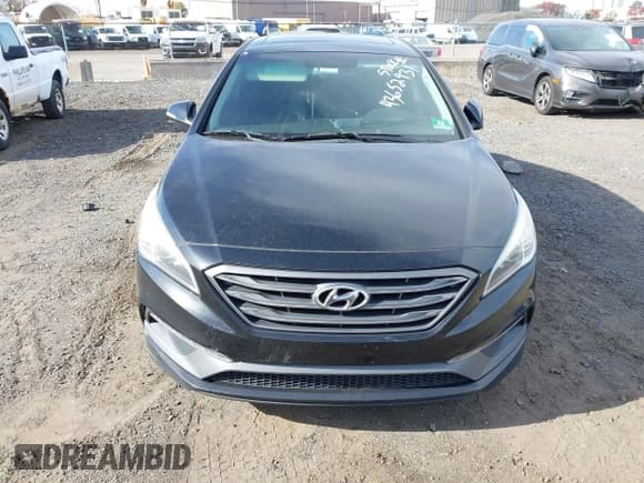 ✅ 2017 Hyundai Sonata Limited • VIN: 5NPE34AF3HH511255 • Lot: 43652931. Listed on IAAI with 173,831 mi. Free auction sales archive from the USA and detailed vehicle history report at DreamBid. Image 12.
