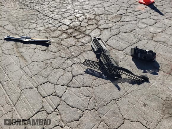 ✅ 2003 Chevrolet Silverado 1500 • VIN: 1GCEK14XX3Z267840 • Lot: 82619445. Listed on Copart with 119,521 mi. Free auction sales archive from the USA and detailed vehicle history report at DreamBid. Image 12.