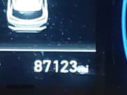 ✅ 2021 Hyundai Kona SE • VIN: KM8K12AA3MU642246 • Лот: 41459938. Опубликован ранее на IAAI с пробегом 87 123 миль. Бесплатный доступ к архиву аукционных продаж из США и подробный отчёт об истории автомобиля на DreamBid. Изображение 15.