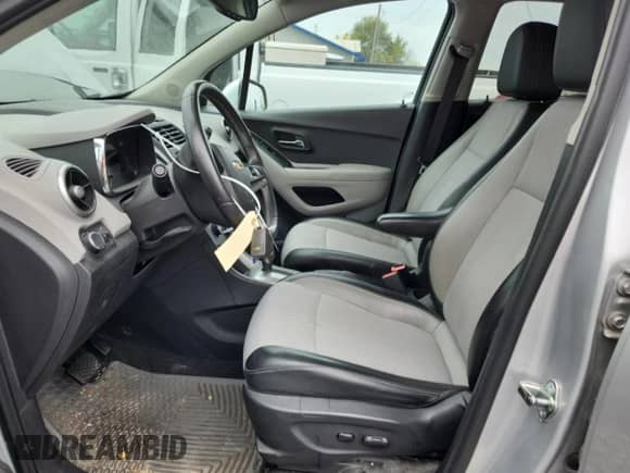 2016 Chevrolet Trax LT с VIN 3GNCJLSB7GL241150, выставлен на аукционе Copart как лот 86508045 с пробегом 105 761 миль миль и Списание • Salvage title. История ставок и продаж доступна на DreamBid. Изображение 7.