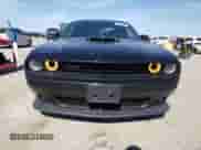 2017 Dodge Challenger 392 Hemi Scat Pack Shaker с VIN 2C3CDZFJ5HH627231, выставлен на аукционе Copart как лот 43100374 с пробегом 52 293 миль миль и Чистый • Clean title. История ставок и продаж доступна на DreamBid. Изображение 5.