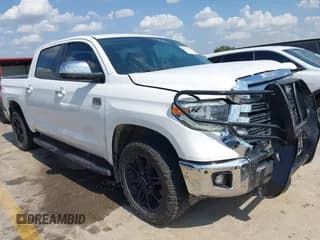 ✅ 2020 Toyota Tundra Platinum • VIN: 5TFAY5F11LX911590 • Lot: 42996748. Listed on IAAI with 84,932 mi. Free auction sales archive from the USA and detailed vehicle history report at DreamBid. Image 1.