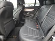 ✅ 2021 Mercedes-Benz GLC 300 • VIN: W1N0J8EB4MF914771 • Лот: 82416635. Опубликован ранее на Copart с пробегом 86 233 миль. Бесплатный доступ к архиву аукционных продаж из США и подробный отчёт об истории автомобиля на DreamBid. Изображение 11.