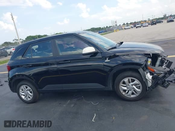 ✅ 2022 Hyundai Venue SE • VIN: KMHRB8A38NU147767 • Lot: 42342048. Listed on IAAI with 40,662 mi. Free auction sales archive from the USA and detailed vehicle history report at DreamBid. Image 13.