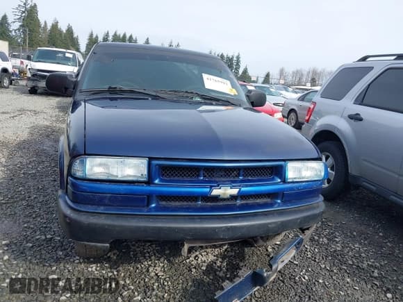 ✅ 2002 Chevrolet S-10 LS • VIN: 1GCCS14WX28227163 • Лот: 41765992. Опубликован ранее на IAAI с пробегом Не указан. Бесплатный доступ к архиву аукционных продаж из США и подробный отчёт об истории автомобиля на DreamBid. Изображение 12.