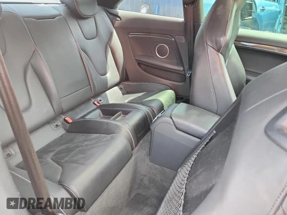 ✅ 2015 Audi RS 5 • VIN: WUAC6AFR3FA900081 • Lot: 63655355. Listed on Copart with 83,086 mi. Free auction sales archive from the USA and detailed vehicle history report at DreamBid. Image 11.