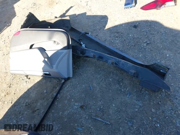 ✅ 2019 Hyundai Sonata SE • VIN: 5NPE24AF5KH761249 • Lot: 43469235. Listed on IAAI with 76,925 mi. Free auction sales archive from the USA and detailed vehicle history report at DreamBid. Image 18.