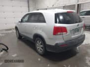 ✅ 2011 Kia Sorento LX • VIN: 5XYKTCA10BG163690 • Lot: 43621522. Listed on IAAI with 111,243 mi. Free auction sales archive from the USA and detailed vehicle history report at DreamBid. Image 3.