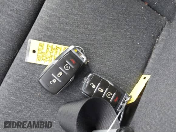 2019 Ram 1500 Big Horn с VIN 1C6SRFFT1KN762348, выставлен на аукционе IAAI как лот 43050484 с пробегом 98 000 миль миль и . История ставок и продаж доступна на DreamBid. Изображение 11.