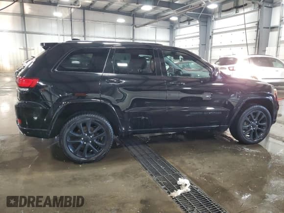 ✅ 2020 Jeep Grand Cherokee Laredo • VIN: 1C4RJFAGXLC420841 • Lot: 91309745. Wystawiony na Copart z przebiegiem 68 785 mil. Bezpłatny archiwum sprzedaży aukcyjnych z USA i szczegółowy raport historii pojazdu na DreamBid. Zdjęcie 3.