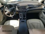 ✅ 2018 Buick LaCrosse Premium • VIN: 1G4ZR5SZ0JU100272 • Lot: 68028725. Wystawiony na Copart z przebiegiem 84 672 mil. Bezpłatny archiwum sprzedaży aukcyjnych z USA i szczegółowy raport historii pojazdu na DreamBid. Zdjęcie 8.