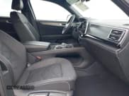 ✅ 2024 Volkswagen Atlas SE • VIN: 1V2LE2CA4RC229547 • Lot: 42062372. Wystawiony na IAAI z przebiegiem 12 237 mil. Bezpłatny archiwum sprzedaży aukcyjnych z USA i szczegółowy raport historii pojazdu na DreamBid. Zdjęcie 5.