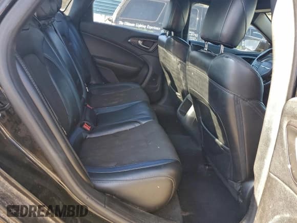 ✅ 2015 Chrysler 200 S • VIN: 1C3CCCBB7FN625323 • Lot: 95831795. Listed on Copart with 126,055 mi. Free auction sales archive from the USA and detailed vehicle history report at DreamBid. Image 10.