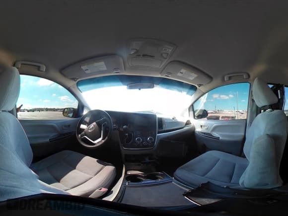 ✅ 2016 Toyota Sienna L • VIN: 5TDZK3DC2GS724321 • Lot: 43773404. Listed on IAAI with 264,851 mi. Free auction sales archive from the USA and detailed vehicle history report at DreamBid. Image 18.