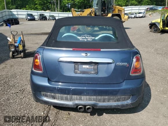 ✅ 2009 MINI Convertible S • VIN: WMWMS33579TG88367 • Lot: 60106255. Wystawiony na Copart z przebiegiem 86 643 mil. Bezpłatny archiwum sprzedaży aukcyjnych z USA i szczegółowy raport historii pojazdu na DreamBid. Zdjęcie 6.