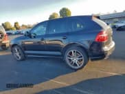 ✅ 2010 Porsche Cayenne GTS • VIN: WP1AD2AP5ALA61391 • Lot: 94253965. Wystawiony na Copart z przebiegiem 166 826 mil. Bezpłatny archiwum sprzedaży aukcyjnych z USA i szczegółowy raport historii pojazdu na DreamBid. Zdjęcie 2.