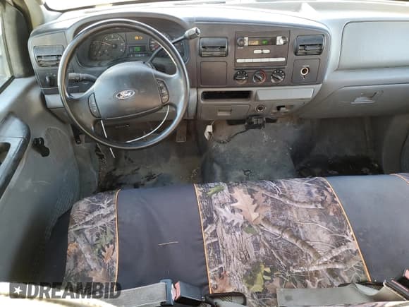 ✅ 2005 Ford F-250 XL • VIN: 1FTSW20505EB32152 • Лот: 41635435. Опубликован ранее на Copart с пробегом 176 471 миль. Бесплатный доступ к архиву аукционных продаж из США и подробный отчёт об истории автомобиля на DreamBid. Изображение 8.