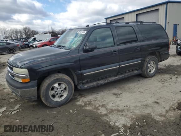 ✅ 2003 Chevrolet Suburban LT • VIN: 3GNFK16Z53G255685 • Lot: 89187135. Listed on Copart with 215,611 mi. Free auction sales archive from the USA and detailed vehicle history report at DreamBid. Image 1.