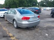 ✅ 2013 Volkswagen Passat S • VIN: 1VWAP7A36DC066412 • Lot: 42970388. Wystawiony na IAAI z przebiegiem 181 885 mil. Bezpłatny archiwum sprzedaży aukcyjnych z USA i szczegółowy raport historii pojazdu na DreamBid. Zdjęcie 3.