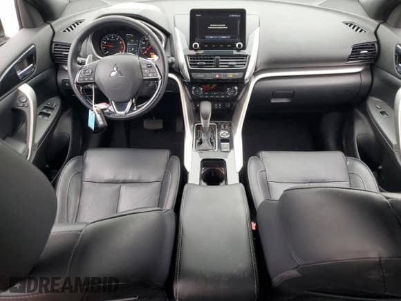 ✅ 2022 Mitsubishi Eclipse Cross SE • VIN: JA4ATWAA0NZ046737 • Lot: 54521105. Listed on Copart with 27,345 mi. Free auction sales archive from the USA and detailed vehicle history report at DreamBid. Image 8.