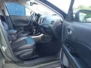 ✅ 2018 Jeep Compass Latitude • VIN: 3C4NJCBBXJT248344 • Lot: 43172314. Wystawiony na IAAI z przebiegiem 127 306 mil. Bezpłatny archiwum sprzedaży aukcyjnych z USA i szczegółowy raport historii pojazdu na DreamBid. Zdjęcie 5.