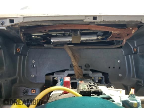 ✅ 2002 Chevrolet Suburban LT • VIN: 1GNFK16T32J242667 • Лот: 57413185. Опубликован ранее на Copart с пробегом Не указан. Бесплатный доступ к архиву аукционных продаж из США и подробный отчёт об истории автомобиля на DreamBid. Изображение 9.