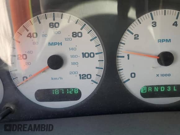 2001 Dodge Caravan SE with VIN 1B4GP24381B252589, listed as a Copart auction lot 64830425 with 187,128 mi miles and Salvage title. Bid and sale history available at DreamBid. Image 9.