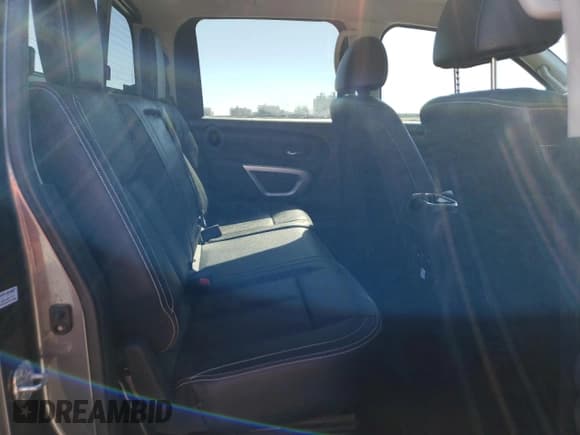 ✅ 2019 Nissan Titan SL • VIN: 1N6AA1E56KN527457 • Лот: 76391154. Опубликован ранее на Copart с пробегом 77 296 миль. Бесплатный доступ к архиву аукционных продаж из США и подробный отчёт об истории автомобиля на DreamBid. Изображение 10.