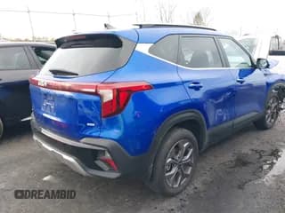 ✅ 2024 Kia Seltos S • VIN: KNDEUCAA2R7648172 • Lot: 43588227. Wystawiony na IAAI z przebiegiem Nie podano. Bezpłatny archiwum sprzedaży aukcyjnych z USA i szczegółowy raport historii pojazdu na DreamBid. Zdjęcie 4.