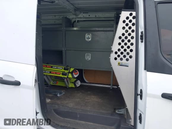 ✅ 2018 Ford Transit Connect XL • VIN: NM0LS7E73J1367635 • Lot: 42020197. Wystawiony na IAAI z przebiegiem 133 239 mil. Bezpłatny archiwum sprzedaży aukcyjnych z USA i szczegółowy raport historii pojazdu na DreamBid. Zdjęcie 8.