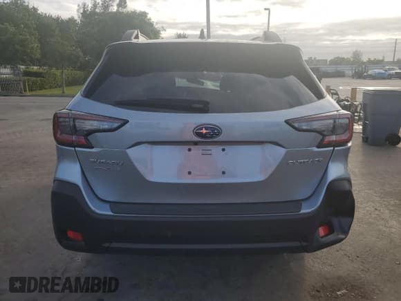 ✅ 2025 Subaru Outback Premium • VIN: 4S4BTADC2S3256342 • Lot: 90678225. Listed on Copart with 7,036 mi. Free auction sales archive from the USA and detailed vehicle history report at DreamBid. Image 6.