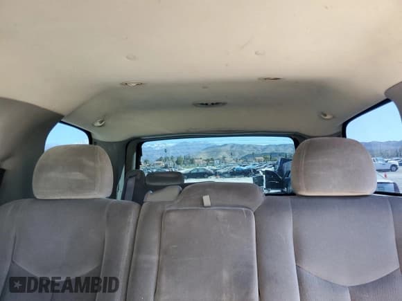 ✅ 2004 GMC Yukon SLE • VIN: 1GKEK13V44R207039 • Лот: 46507275. Опубликован ранее на Copart с пробегом 226 423 миль. Бесплатный доступ к архиву аукционных продаж из США и подробный отчёт об истории автомобиля на DreamBid. Изображение 10.