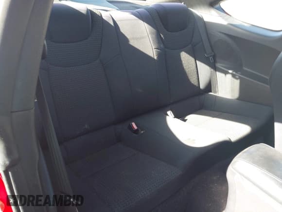 ✅ 2010 Hyundai Genesis Coupe • VIN: KMHHT6KD2AU009804 • Lot: 43347469. Listed on IAAI with 141,348 mi. Free auction sales archive from the USA and detailed vehicle history report at DreamBid. Image 8.