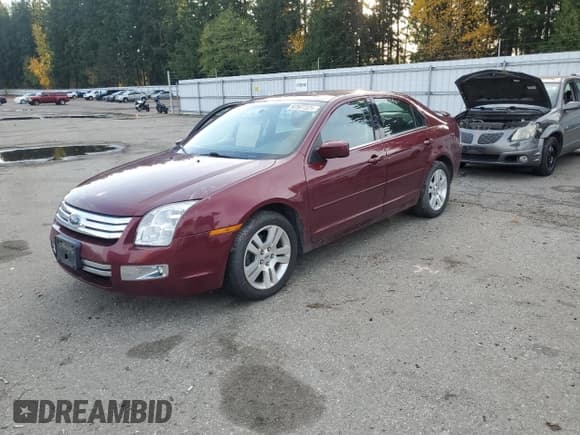 ✅ 2006 Ford Fusion SEL • VIN: 3FAFP08136R122997 • Lot: 92507325. Listed on Copart with 129,231 mi. Free auction sales archive from the USA and detailed vehicle history report at DreamBid. Image 1.