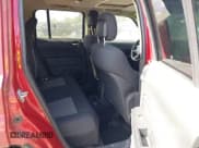 ✅ 2010 Jeep Patriot Sport • VIN: 1J4NF2GB3AD521967 • Lot: 43123252. Wystawiony na IAAI z przebiegiem 94 423 mil. Bezpłatny archiwum sprzedaży aukcyjnych z USA i szczegółowy raport historii pojazdu na DreamBid. Zdjęcie 8.