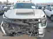 2020 Chevrolet Silverado 2500HD Work Truck z VIN 1GC1YLEY3LF274761, wystawiony jako IAAI lot #40893959 z przebiegiem 191 742 mil mil oraz . Historia ofert i sprzedaży dostępna na DreamBid. Obrazek 12.