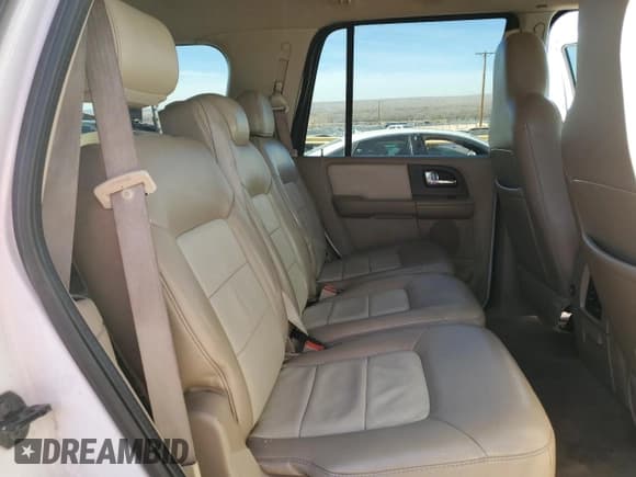 ✅ 2005 Ford Expedition Eddie Bauer • VIN: 1FMFU18555LA20430 • Lot: 86608764. Listed on Copart with 180,340 mi. Free auction sales archive from the USA and detailed vehicle history report at DreamBid. Image 11.