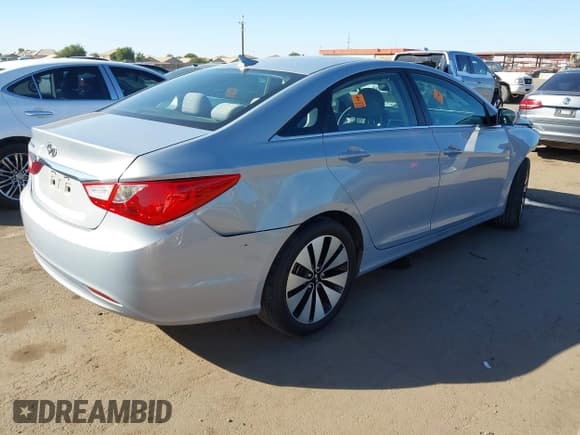 ✅ 2011 Hyundai Sonata GLS • VIN: 5NPEB4AC4BH084829 • Лот: 43573479. Опубликован ранее на IAAI с пробегом Не указан. Бесплатный доступ к архиву аукционных продаж из США и подробный отчёт об истории автомобиля на DreamBid. Изображение 4.