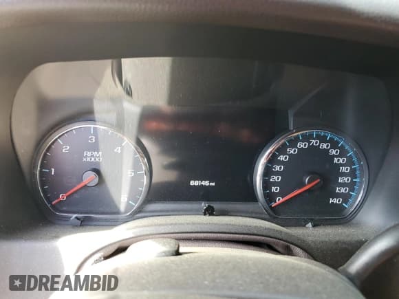 ✅ 2017 Chevrolet Suburban Premier • VIN: 1GNSKJKC5HR262742 • Lot: 86108275. Wystawiony na Copart z przebiegiem 68 145 mil. Bezpłatny archiwum sprzedaży aukcyjnych z USA i szczegółowy raport historii pojazdu na DreamBid. Zdjęcie 9.