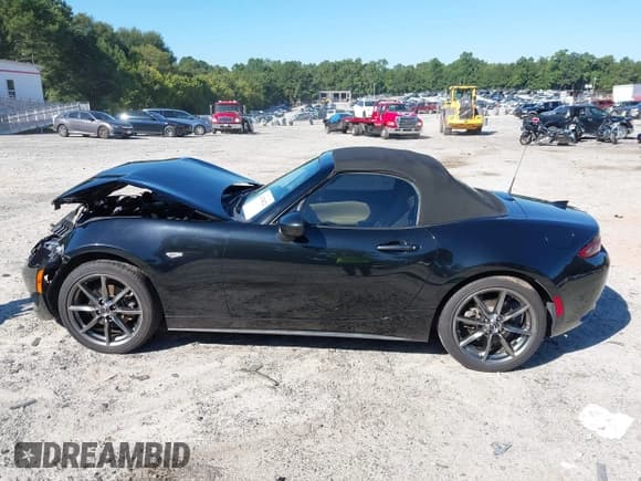 ✅ 2016 Mazda MX-5 Miata Grand Touring • VIN: JM1NDAD75G0114822 • Lot: 43070822. Listed on IAAI with 85,933 mi. Free auction sales archive from the USA and detailed vehicle history report at DreamBid. Image 14.
