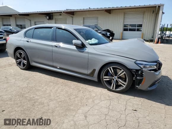 ✅ 2018 BMW 7 Series 750i • VIN: WBA7F0C55JGM22484 • Лот: 67475724. Опубликован ранее на Copart с пробегом 40 048 миль. Бесплатный доступ к архиву аукционных продаж из США и подробный отчёт об истории автомобиля на DreamBid. Изображение 4.