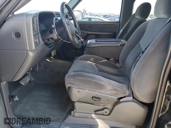 ✅ 2003 GMC Sierra 2500HD SLE • VIN: 1GTHK23U23F182664 • Lot: 83680024. Wystawiony na Copart z przebiegiem 133 175 mil. Bezpłatny archiwum sprzedaży aukcyjnych z USA i szczegółowy raport historii pojazdu na DreamBid. Zdjęcie 7.