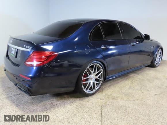 ✅ 2020 Mercedes-Benz E 63 S AMG • VIN: WDDZF8KB2LA742892 • Lot: 78676034. Wystawiony na Copart z przebiegiem 81 262 mil. Bezpłatny archiwum sprzedaży aukcyjnych z USA i szczegółowy raport historii pojazdu na DreamBid. Zdjęcie 3.