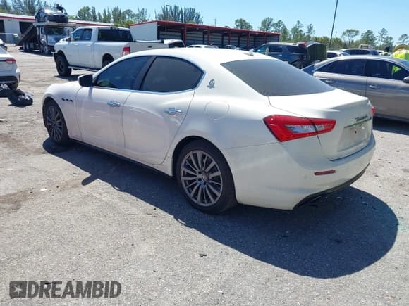 ✅ 2019 Maserati Ghibli • VIN: ZAM57XSA6K1322117 • Lot: 41840423. Listed on IAAI with 76,554 mi. Free auction sales archive from the USA and detailed vehicle history report at DreamBid. Image 3.
