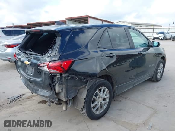 ✅ 2022 Chevrolet Equinox LS • VIN: 2GNAXHEV6N6135931 • Lot: 42713251. Listed on IAAI with 118,056 mi. Free auction sales archive from the USA and detailed vehicle history report at DreamBid. Image 4.
