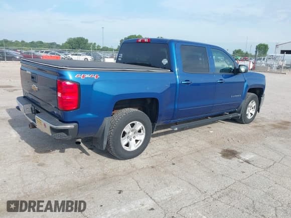 ✅ 2015 Chevrolet Silverado 1500 LT • VIN: 3GCUKREC6FG226910 • Lot: 42820699. Listed on IAAI with 72,027 mi. Free auction sales archive from the USA and detailed vehicle history report at DreamBid. Image 4.
