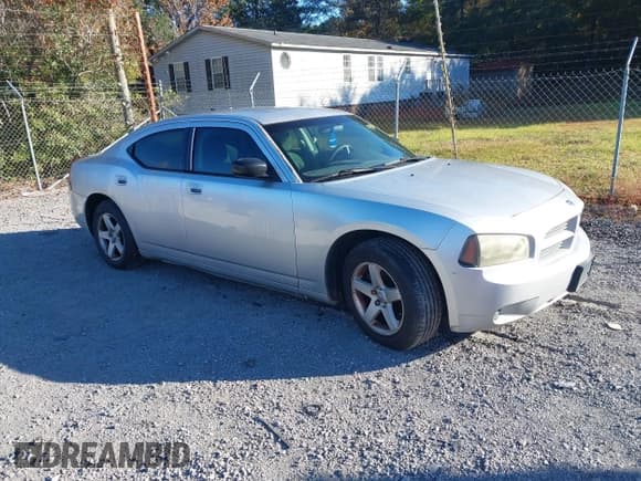 ✅ 2008 Dodge Charger • VIN: 2B3KA43G48H190612 • Lot: 43555017. Wystawiony na IAAI z przebiegiem 215 794 mil. Bezpłatny archiwum sprzedaży aukcyjnych z USA i szczegółowy raport historii pojazdu na DreamBid. Zdjęcie 1.