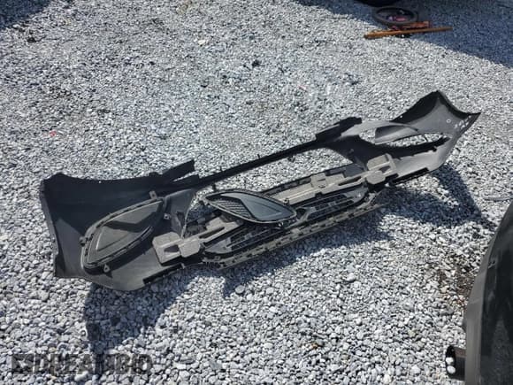 ✅ 2013 Hyundai Genesis Coupe Premium • VIN: KMHHT6KD9DU097982 • Lot: 46142525. Wystawiony na Copart z przebiegiem 118 447 mil. Bezpłatny archiwum sprzedaży aukcyjnych z USA i szczegółowy raport historii pojazdu na DreamBid. Zdjęcie 12.