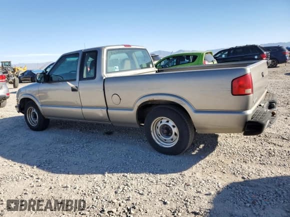 ✅ 2003 Chevrolet S-10 LS • VIN: 1GCCS19H538272863 • Lot: 92825525. Listed on Copart with 194,982 mi. Free auction sales archive from the USA and detailed vehicle history report at DreamBid. Image 2.